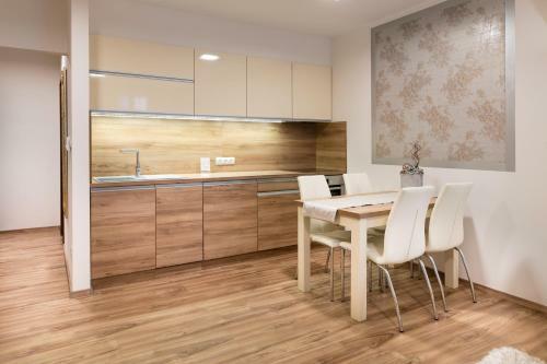 Apartamento F?t�r Rezidencia