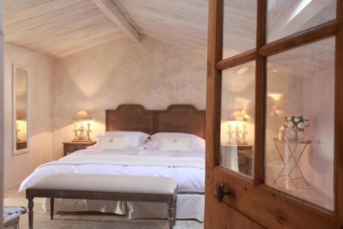 Hostal Les Remparts