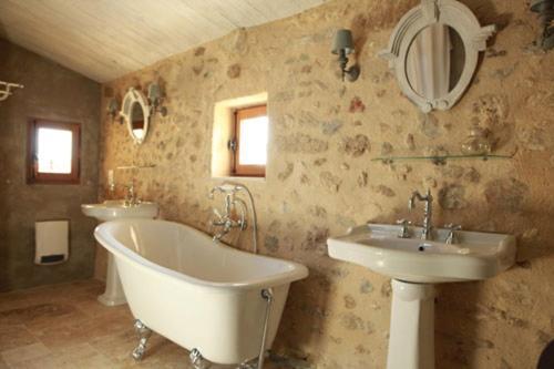 Hostal Les Remparts