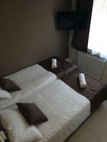 Bed & Breakfast Familia Panzi� Gy?r