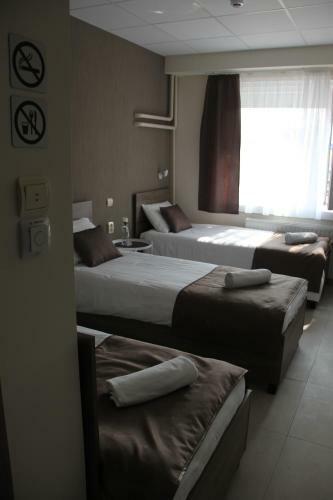 Bed & Breakfast Familia Panzi� Gy?r