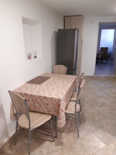 Bed & Breakfast �jkapu Chill Out Apartment