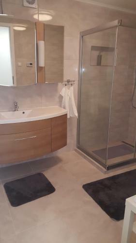 Orhidea Szuter�n Apartman