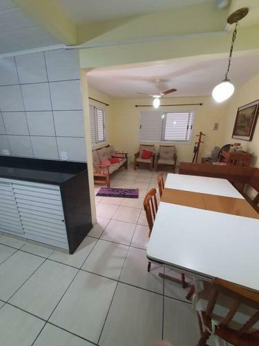 Espa�oso E Agrad�vel - Para 23 Pessoas - Wi Fi