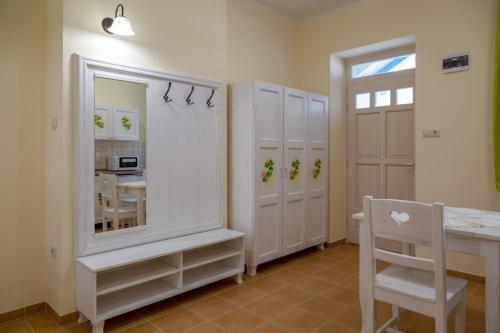 Hostal Balzsam Apartmanh�z