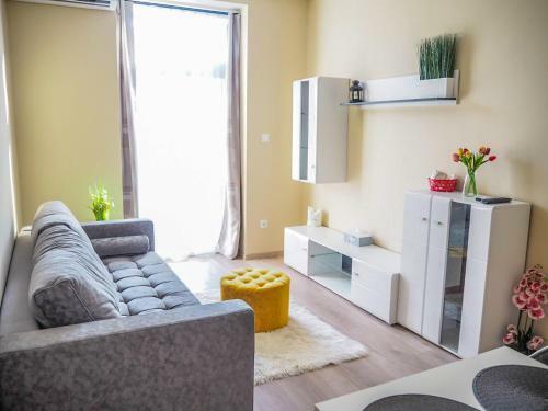 Holiday Apartmanh�z