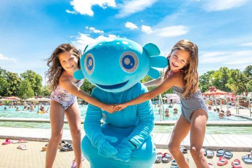 Holiday Apartmanh�z