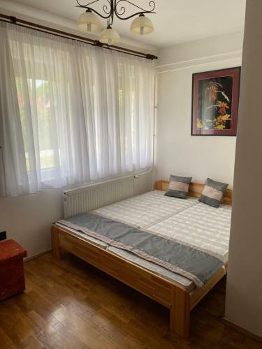 Hostal Napsug�r �d�l?h�z