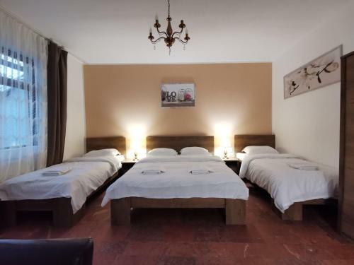 Hostal Ambient Deluxe Apartman