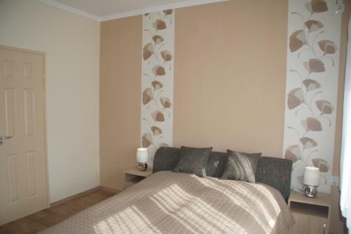 Hostal Pacsirta Apartman