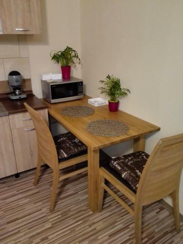 Ker�kv�r Apartman Gyula