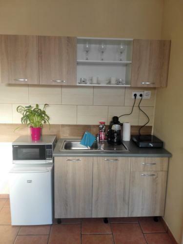 Ker�kv�r Apartman Gyula