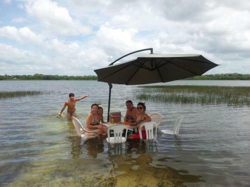 Camping Lagoa Do Cass�