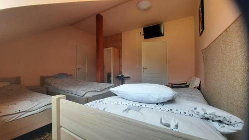 Torony Lovarda Mag�nsz�ll�s