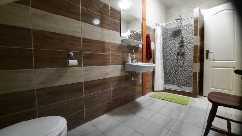 Torony Lovarda Mag�nsz�ll�s