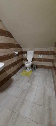 Torony Lovarda Mag�nsz�ll�s