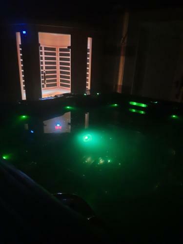 Torony Lovarda Mag�nsz�ll�s