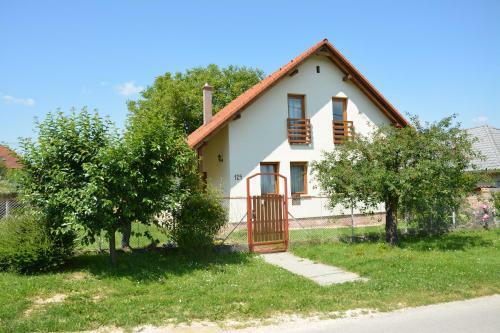 �gnes Apartman
