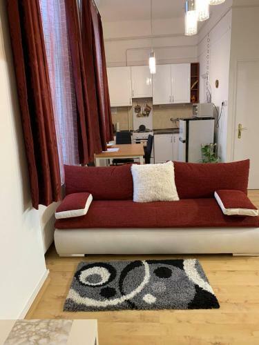 V�ros Sz�ve Apartman