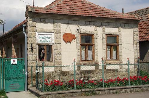 Hostal Bari Tanya
