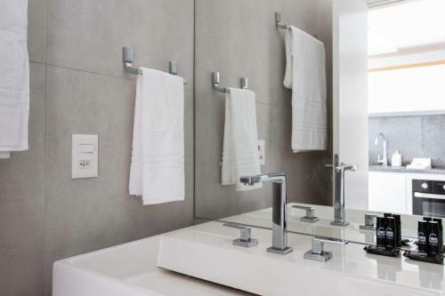 Apartamento Charlie Porto Alegre Pra�a 4