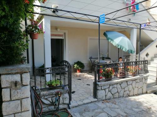Apartamentos Lina At The Best