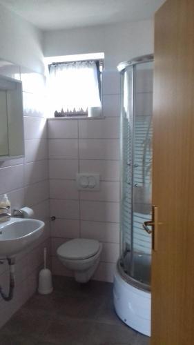 Apartment Gaga And Nia