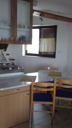 Apartment Gaga And Nia