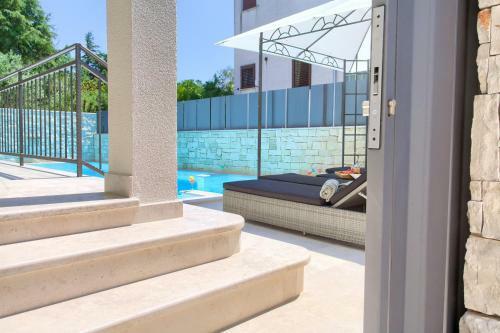 Luxury Vall Apartment