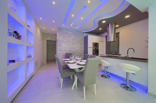 Luxury Vall Apartment