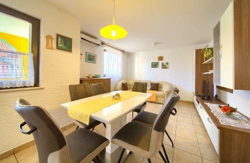 Apartment On Krk- Kornic