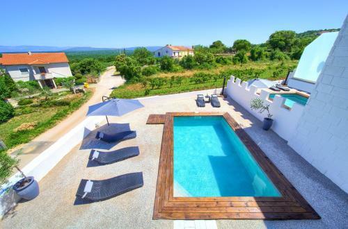 Villa Pax Houses