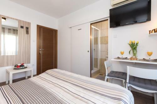 Hostal Guest House Krk Town Centre