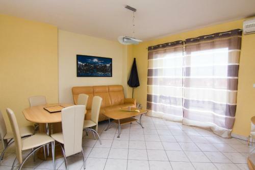 Apartamentos Janja