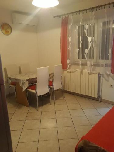 Apartments With A Parking Space Krk - 5364