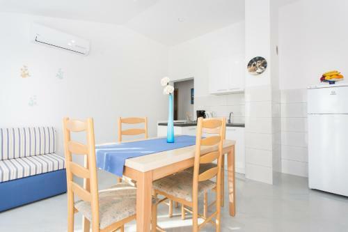 Apartments With Pool Ivana Krk