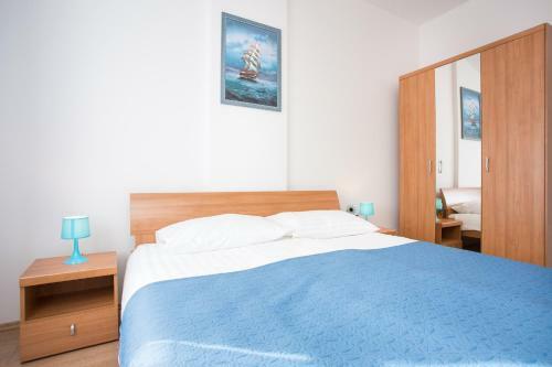 Apartments With Pool Ivana Krk