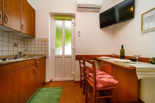 Apartments In Krk/insel Krk 38631