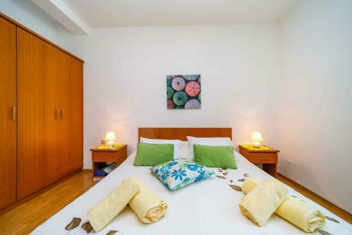 Apartments In Krk/insel Krk 38631