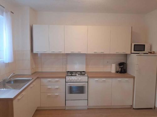 Apartment In Krk - Insel Krk 40969