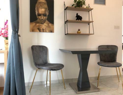 Studio Apartmani ?jarne?i??