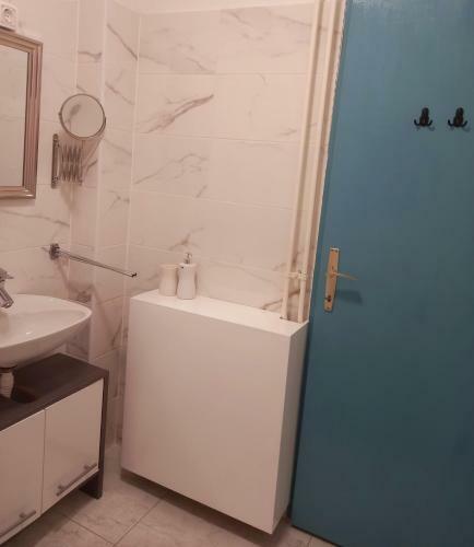 Studio Apartmani ?jarne?i??