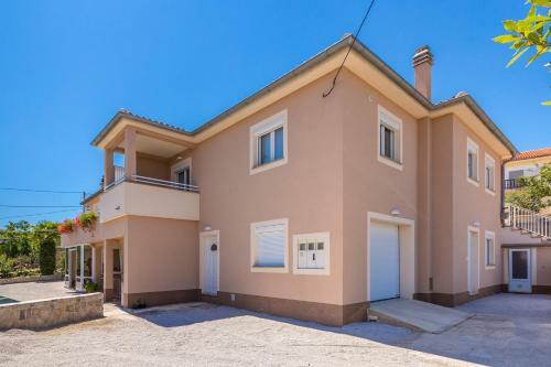 Apartment Laurus