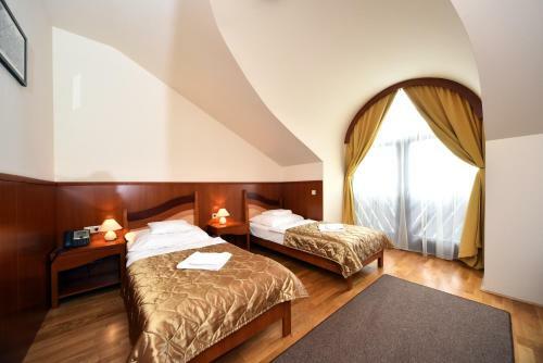 Hotel Kum�nia
