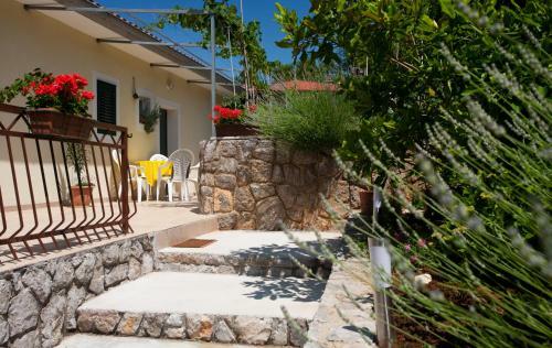 Apartment Karmela