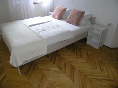 Apartments Vincelj