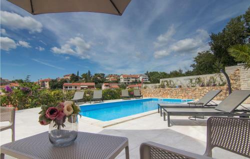 Amazing Home In Krk With 8 Bedrooms