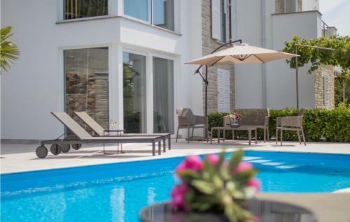 Amazing Home In Krk With 8 Bedrooms