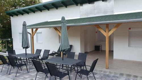 Bork�ti Panzi� �s Apartman