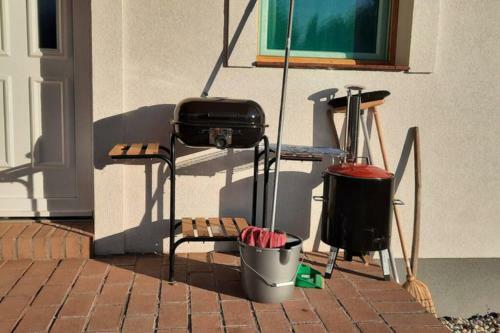 Andrea Nyaral�h�z